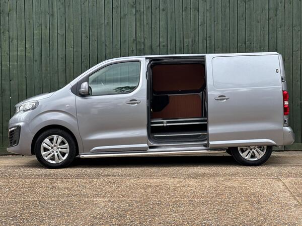 Peugeot Expert 2.0 BlueHDi 1400 Asphalt Standard Panel Van MWB Euro 6 (s/s) 6dr