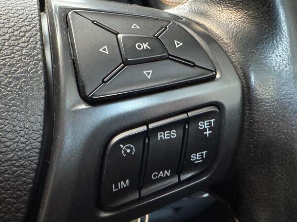 Ford Ranger 3.2 TDCi Wildtrak Auto 4WD Euro 5 4dr at 42th