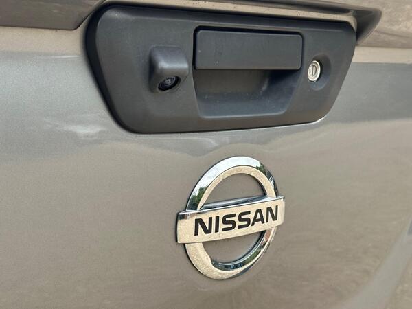 Nissan Navara 2.3 dCi N-Guard 4WD Euro 6 (s/s) 4dr at 52th