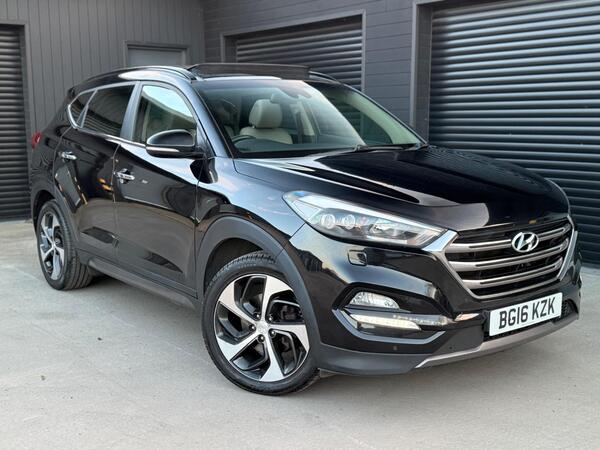 Hyundai TUCSON 2.0 CRDi Blue Drive Premium SE Euro 6 (s/s) 5dr - Image 1