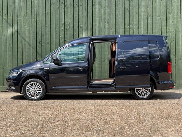Volkswagen Caddy Maxi 2.0 TDI C20 BlueMotion Tech Highline LWB Euro 6 (s/s) 6dr at 10th