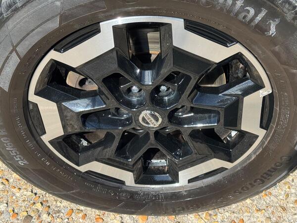 Nissan Navara 2.3 dCi Tekna 4WD Euro 6 (s/s) 4dr