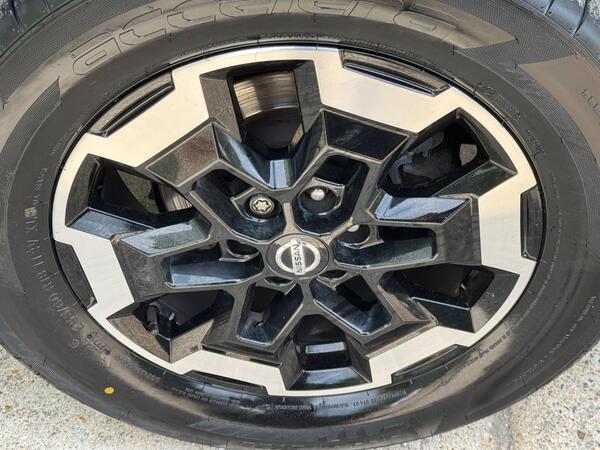 Nissan Navara 2.3 dCi Tekna 4WD Euro 6 (s/s) 4dr at 58th