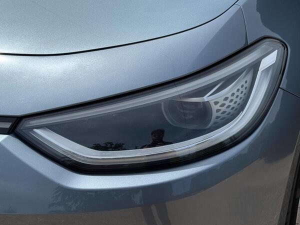 Volkswagen ID.3 Pro Performance 58kWh Style Auto 5dr at 43th