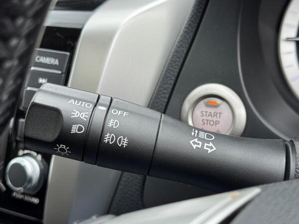 Nissan Navara 2.3 dCi N-Guard Auto 4WD Euro 6 4dr at 14th