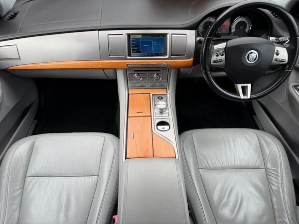 Jaguar XF 3.0 V6 Luxury Auto Euro 4 4dr
