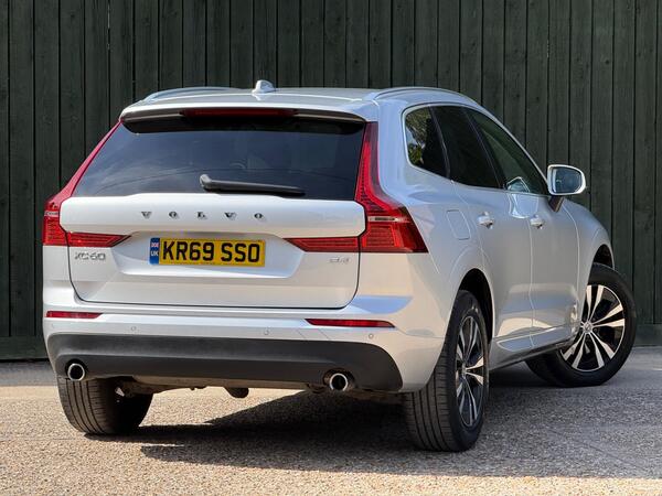Volvo XC60 2.0 D4 Momentum Auto Euro 6 (s/s) 5dr at 23th