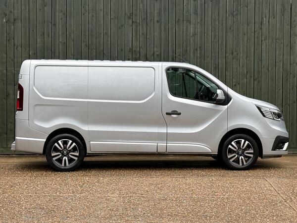 Renault Trafic 2.0 dCi Blue SL28 Sport+ EDC L1 H1 Euro 6 (s/s) 5dr at 18th