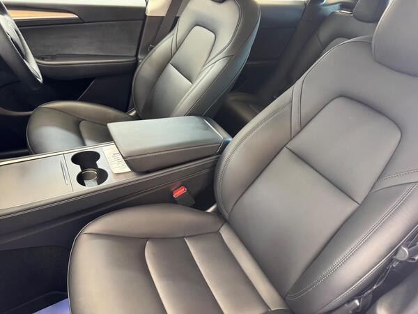 Tesla Model Y (Dual Motor) Long Range Auto 4WDE 5dr