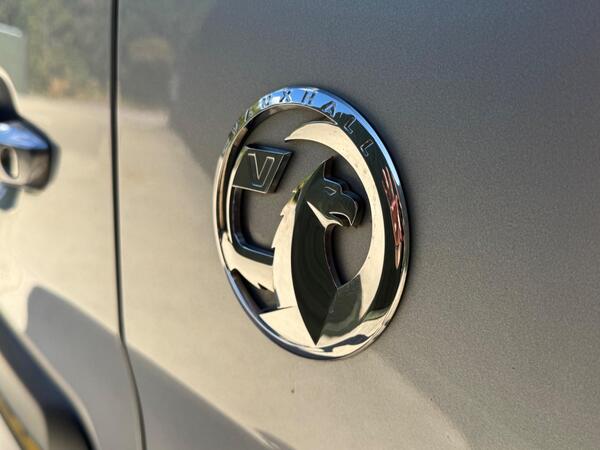 Vauxhall Vivaro 2.0 Turbo D 3100 Pro L2 H1 Euro 6 (s/s) 6dr at 32th