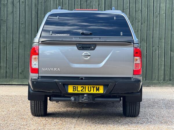 Nissan Navara 2.3 dCi N-Guard Auto 4WD Euro 6 4dr at 13th