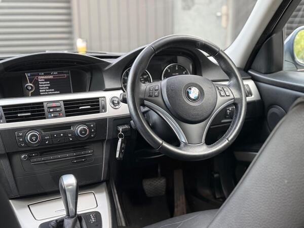 BMW 3 Series 2.0 318d SE Business Edition Steptronic Euro 5 4dr - Image 2