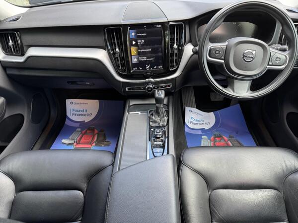 Volvo XC60 2.0 T4 Edition Auto Euro 6 (s/s) 5dr at 2th