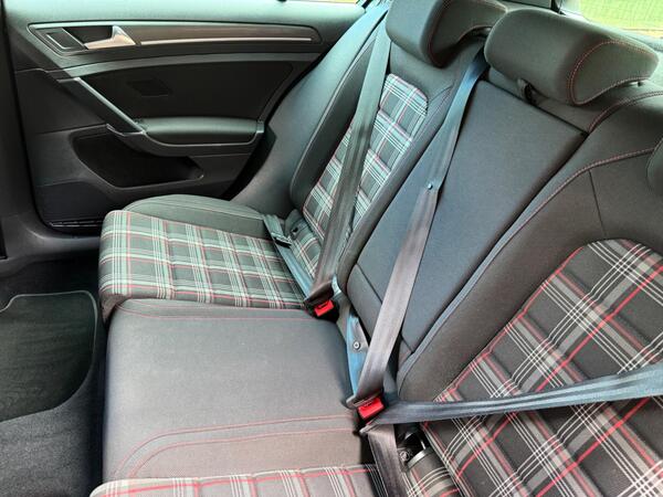 Volkswagen Golf 2.0 TSI GTI Performance Euro 6 (s/s) 5dr at 10th