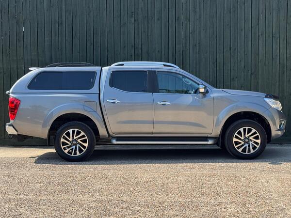 Nissan Navara 2.3 dCi Tekna Auto 4WD Euro 6 4dr