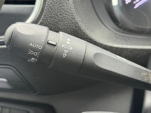 Peugeot Expert 2.0 BlueHDi 1400 Professional Plus Standard Panel Van MWB Euro 6 (s/s) 6dr at 27th
