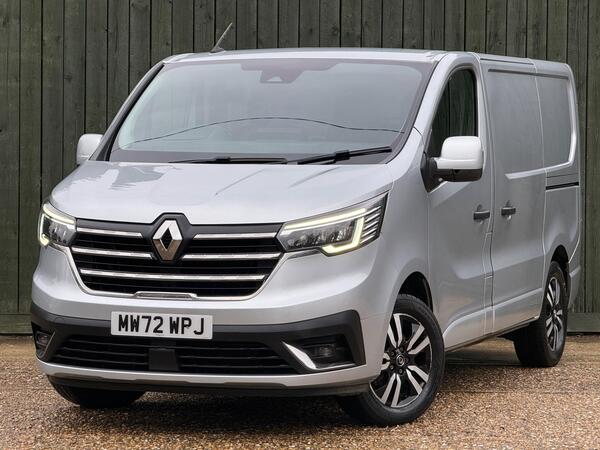 Renault Trafic 2.0 dCi Blue SL28 Sport+ EDC L1 H1 Euro 6 (s/s) 5dr at 8th