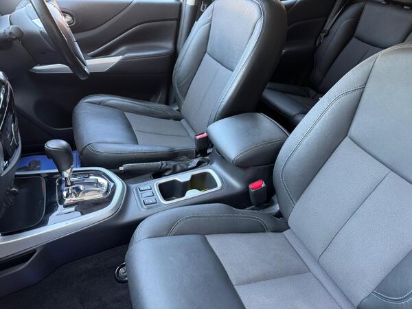 Nissan Navara 2.3 dCi N-Guard Auto 4WD Euro 6 4dr at 12th