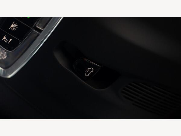 VOLVO XC90 R-DESIGN B5 MHEV AWD AUTO - Image 39