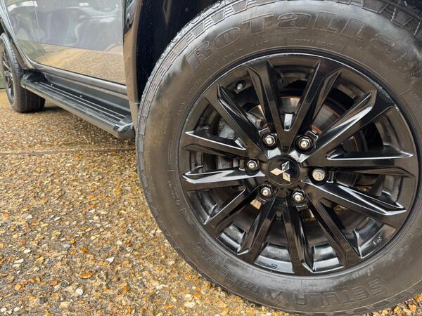 Mitsubishi L200 2.4 DI-D DC Challenger Auto 4WD Euro 6 4dr