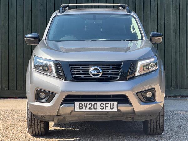 Nissan Navara 2.3 dCi N-Guard Auto 4WD Euro 6 4dr
