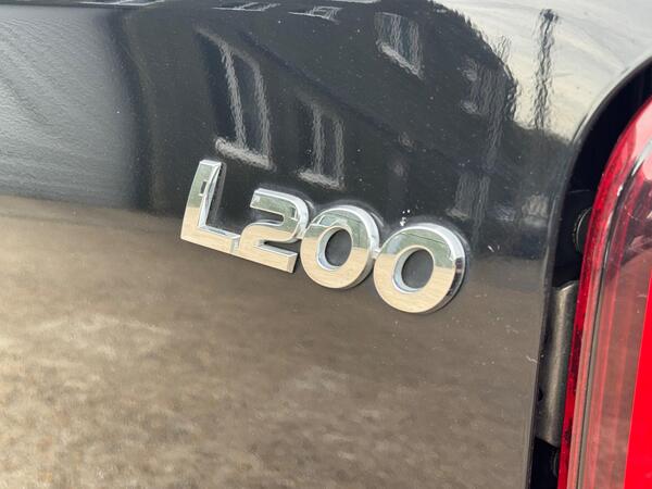 Mitsubishi L200 2.2 DI-D DC Barbarian Auto 4WD Euro 6 (s/s) 4dr at 49th