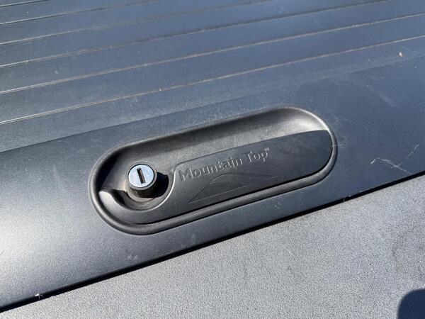 Nissan Navara 2.3 dCi N-Guard Auto 4WD Euro 6 4dr at 44th