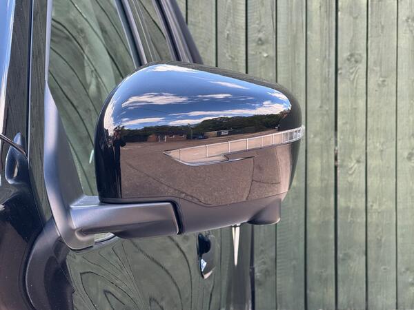 Nissan Navara 2.3 dCi N-Guard 4WD Euro 6 (s/s) 4dr at 31th
