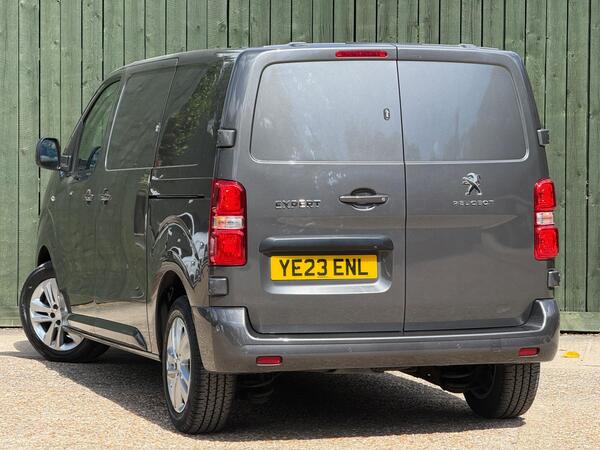 Peugeot Expert 2.0 BlueHDi 1400 Asphalt Premium + Standard Panel Van MWB Euro 6 (s/s) 6dr at 20th