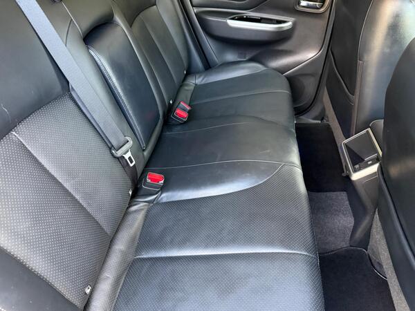 Mitsubishi L200 2.2 DI-D DC Barbarian Auto 4WD Euro 6 (s/s) 4dr