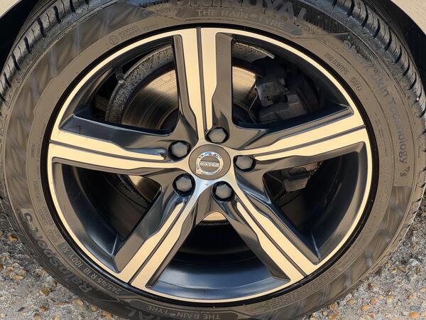 Volvo V90 2.0 D4 R-Design Auto Euro 6 (s/s) 5dr at 49th