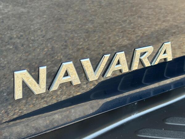 Nissan Navara 2.3 dCi Tekna 4WD Euro 6 (s/s) 4dr