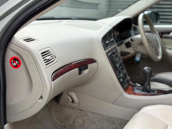 Volvo V70 2.4 D5 SE 5dr - Image 3