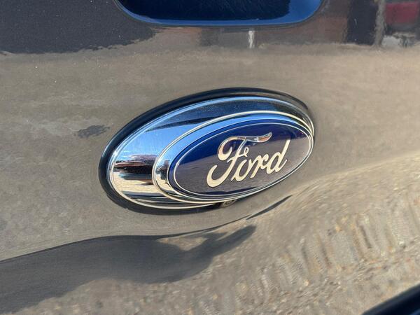 Ford Ranger 3.2 TDCi Wildtrak Auto 4WD Euro 5 4dr at 51th
