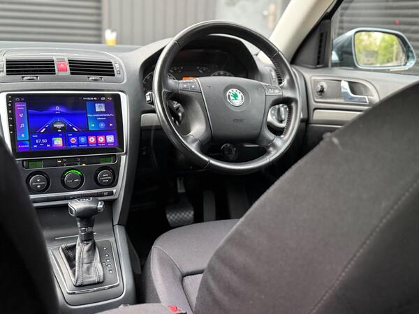 Skoda Octavia 1.9 TDI Elegance DSG Euro 4 5dr - Image 2