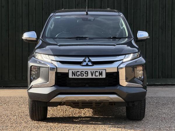 Mitsubishi L200 2.2 DI-D DC Barbarian X Auto 4WD Euro 6 (s/s) 4dr at 4th