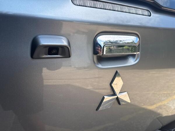 Mitsubishi L200 2.4 DI-D DC Warrior Auto 4WD Euro 6 4dr