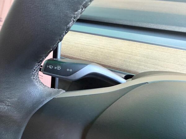 Tesla Model 3 (Dual Motor) Long Range Auto 4WDE 4dr