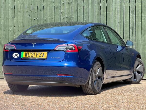 Tesla Model 3 (Dual Motor) Long Range Auto 4WDE 4dr