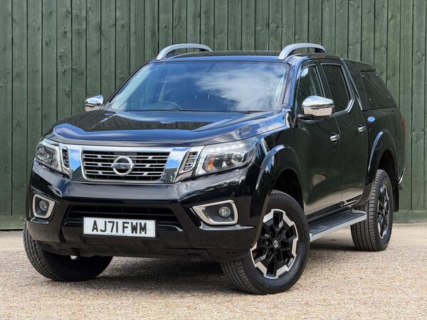 Nissan Navara 2.3 dCi Tekna Auto 4WD Euro 6 4dr