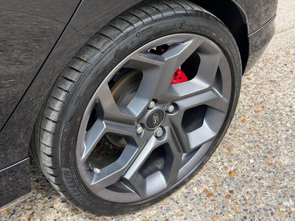 Ford Fiesta 1.5T EcoBoost ST-3 Euro 6 (s/s) 5dr at 34th