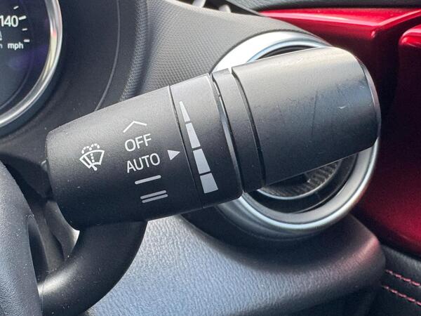 Mazda MX-5 1.5 SKYACTIV-G Sport Nav+ Euro 6 2dr at 25th