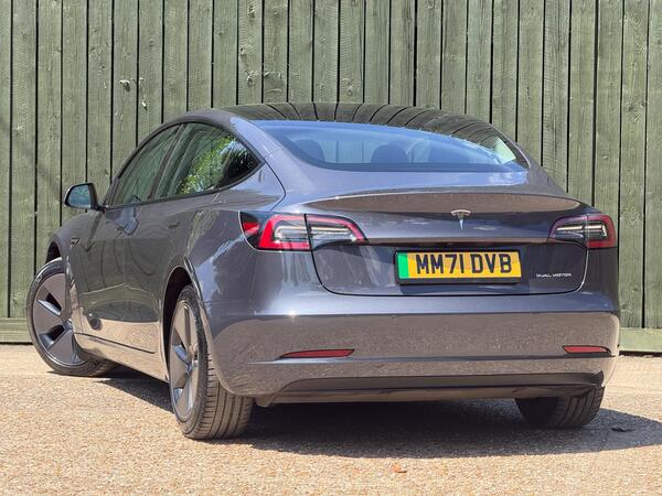 Tesla Model 3 (Dual Motor) Long Range Auto 4WDE 4dr