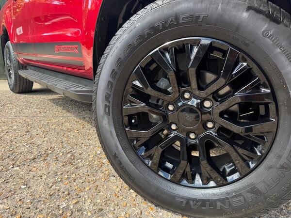 Ford Ranger 2.0 EcoBlue Stormtrak Pickup Double Cab 4dr Diesel Auto 4WD Euro 6 (s/s) (213 ps)