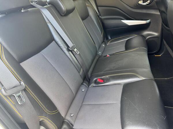 Nissan Navara 2.3 dCi N-Guard Auto 4WD Euro 6 4dr at 42th