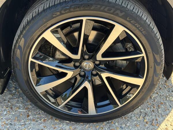 Volvo XC90 2.0 D5 PowerPulse Inscription Pro Auto 4WD Euro 6 (s/s) 5dr at 32th