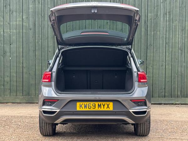Volkswagen T-Roc 1.5 TSI EVO SE DSG Euro 6 (s/s) 5dr at 44th