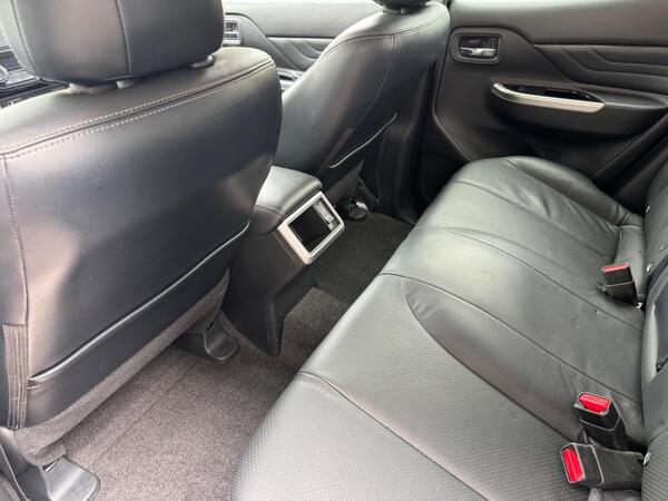 Mitsubishi L200 2.2 DI-D DC Barbarian Auto 4WD Euro 6 (s/s) 4dr at 20th