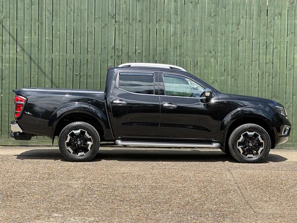 Nissan Navara 2.3 dCi Tekna 4WD Euro 6 (s/s) 4dr at 10th