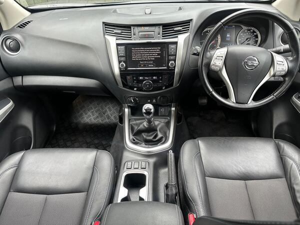 Nissan Navara 2.3 dCi N-Guard 4WD Euro 6 (s/s) 4dr at 2th